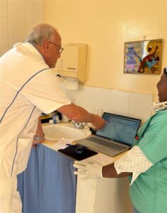 12860637-20ee-4afe-8ada-353b6a4cb525